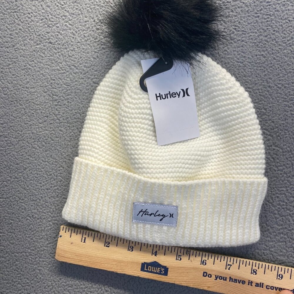 Hurley Women’s Cream Knit Beanie with PomPom One Size Thermal,Outdoor  New - Picture 2 of 8